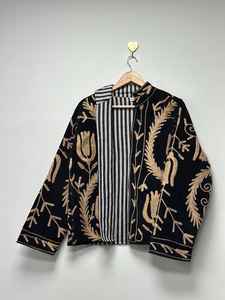 Veste courte en velours brodée Suzani, veste courte de festival, veste unisexe pour femme, cadeau pour femme, boléro de mariée - Product Image 4