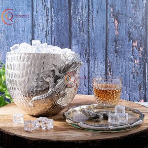 ถังแช่ไวน์และแช่แชมเปญโลหะพร้อมที่จับจระเข้คอลเลกชันเครื่องทำแชมเปญเสิร์ฟเนื้อสัมผัสที่เป็นเอกลักษณ์ - Product Image 3