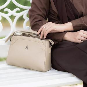 Unique Design and Classic Vintage Leather <b>Women</b> <b>Satchel</b> with Timeless Design <b>for</b> Long Lasting Use Worldwide Supply Available - Product Image 1