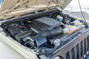 Jeep Wrangler Unlimited Rubicon 4x4 AEV 2017 Usado, Conversión Hemi V8 de 5.7 Litros, 4WD, Color Gobi Tan, Modificaciones Extensivas - Product Image 6