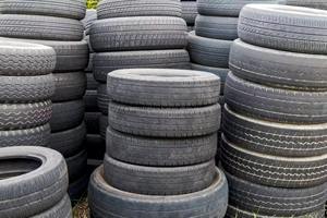 Chatarra de neumáticos usados a granel Material de caucho reciclado Patrón granulado Fiabilidad y asequibilidad para todas sus necesidades hoy - Product Image 2