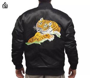 แจ็กเก็ตเบสบอลวิทยาลัยผ้าซาตินสำหรับผู้ชายแจ็คเก็ตผ้าซาตินระบายอากาศได้ดีขนาดพิเศษสำหรับฤดูหนาว - Product Image 2