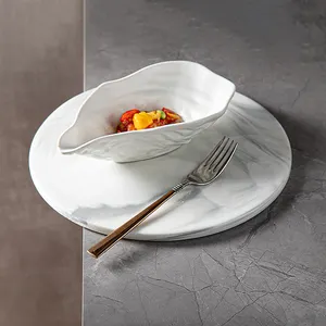 精美餐饮二手白色创意牡蛎外壳形状陶瓷餐具塔帕支架装饰托盘陶瓷哑光碗海鲜