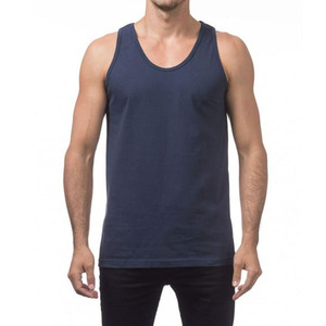 Camiseta sin mangas de fitness personalizada para hombre con cuello cuadrado y decoración de insignia al por mayor a bajo precio - Product Image 2