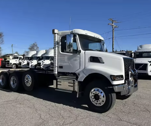 ดีที่สุด!! รถบรรทุกหัวลากมือสอง Volvo VHD84B300 ปี 2021 สภาพการใช้งานสูง พร้อมห้องโดยสารและแชสซีส์- เพลาหน้า 455 แรงม้า เกียร์อัตโนมัติ พร้อมจัดส่งทั่วโลก - Product Image 1