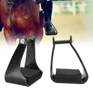 Matériel en aluminium Fournitures d'équitation vétérinaires Paire d'étriers de sécurité inclinés pour chevaux Protection de la cheville antidérapante Équipement équestre - Product Image 2