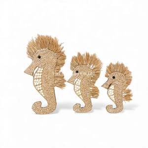 Décoration murale artisanale en coquillages naturels en forme d'hippocampe, tissée et suspendue, pour chambre de bébé, style océan doux, décoration de maison écologique - Product Image 1