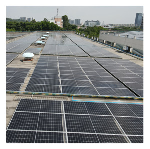 Panel Solar para Techo Metálico en Oferta, con Abrazadera de Montaje para Instalación en Techos Metálicos - Product Image 3