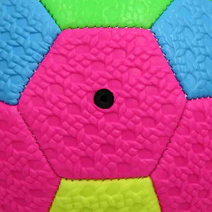 Balón de Fútbol TPU Pakistaní de la Mejor Calidad con Logotipo Personalizado, Cosido a Mano, Ligero y Duradero para Uso en Interiores/Exteriores - Product Image 5