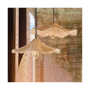 Nouveau design de suspension en rotin de décoration de luxe abat-jour en rotin tissé à la main de style bohème vintage fabriqué au Vietnam - Product Image 1