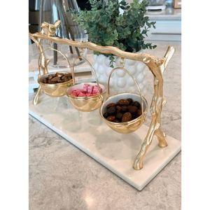 Elegante bandeja de servicio de resina hecha a mano, forma y tamaño personalizables para alimentos o uso doméstico, pieza única de madera - Product Image 4