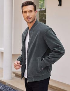 Chaquetas universitarias deportivas personalizadas de primera calidad para unisex con cuello levantado de lana y cuero estilo bordado cierre a presión - Product Image 4