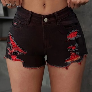 Short d'été 100% coton personnalisé pour femmes Short en jean lavé élégant de qualité supérieure Nouveau short en jean vieilli pour femmes - Product Image 1