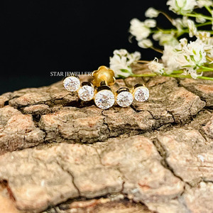 Boucles d'oreilles clous grimpantes en or rose et or blanc avec cinq diamants naturels sertis invisibles en or massif 14 carats, bijoux fins - Product Image 5