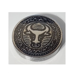 Table de mariage élégante de restaurant de dessous de verre en métal de visage de taureau de forme ronde utilisée pour des tapis et des protections - Product Image 1