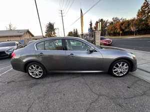 Infiniti G37 berline x 2013 en parfait état - Product Image 6