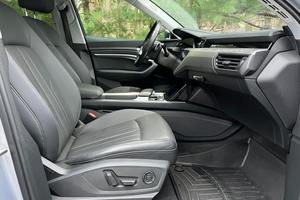 Audi e-tron Premium Plus 2021 d'occasion en excellent état - Product Image 4