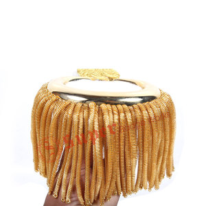 Charreteras con flecos blancas o doradas personalizadas al por mayor charreteras de hombro OEM para uniformes de piloto para aerolíneas - Product Image 5