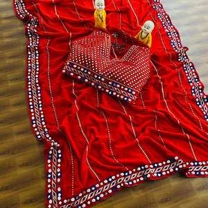 La última blusa pesada bordada de tela Georgette roja exclusiva Sari Indian & Pakistani Bridal Party Wear Boutique Style - Product Image 4