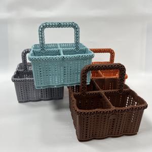 Panier artisanal de quatre pièces qui transporte charme et commodité partout Options personnalisables disponibles - Product Image 5