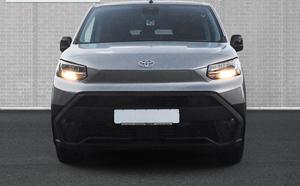 Nueva Camioneta de Reparto Toyota Proace City L1 Eléctrica con Transmisión Automática Tipo Caja, 100 kW (136 hp) - Product Image 2