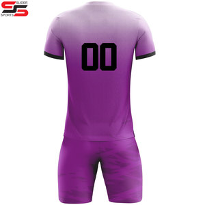Ensemble d'uniformes de football de haute qualité Kit de football entièrement par sublimation avec design personnalisé et logo Maillot de football Vêtements de football - Product Image 2