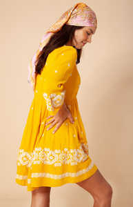 คอลเลกชัน2024เดรสสั้นโบฮีเมียนปักลายดอกไม้คอวีแขนสามส่วนทำจากผ้าที่ทนทาน - Product Image 2