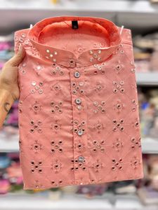 Haute sur demande Festival Designer Kurta avec coton broderie lourde travail ethnique miroir travail avec boutons fantaisie de l'Inde - Product Image 5