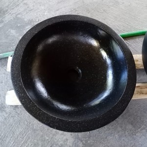 Lavabo de baño de terrazo de cemento de hormigón negro hecho a mano, lavabo de tocador de un solo orificio para uso en Hotel, diseño de encimera duradero - Product Image 1