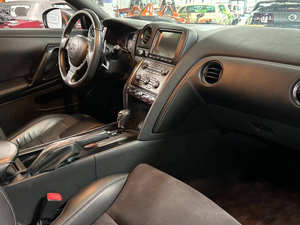 Auto Usado de Calidad a Precio Accesible, Ni-ss-an GT-R Premium 2014, Volante a la Izquierda - Product Image 4