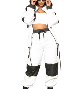 Conjunto Deportivo de 2 Piezas Personalizable con Logotipo para Mujer, Chaqueta Cortavientos y Pantalones Deportivos para Uso en Exteriores en Invierno - Product Image 1