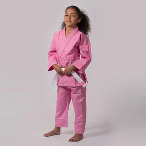 Conjuntos de Judo Gi Cómodos, Diseño Personalizado, Tela de Algodón Resistente, Corte Tradicional, Construcción Reforzada, Alta Calidad y Durabilidad - Product Image 3
