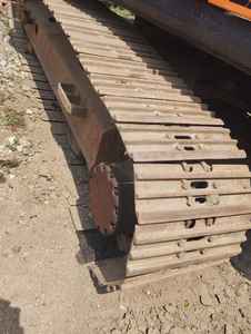 Excavatrice d'occasion de haute qualité pour les projets de construction et d'autoroute Solution rentable avec composant de moteur central - Product Image 4