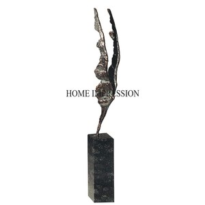 Escultura decorativa para el hogar chapada en oro de alto grado hecha de Metal de alta calidad de diseño de hojas únicas curvas al mejor precio - Product Image 4