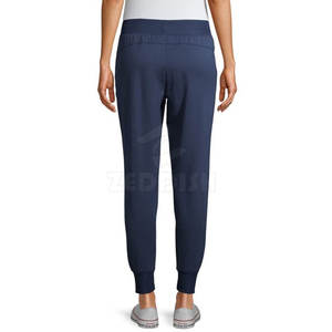 Pantalon décontracté pour femmes fabriqué en usine sur mesure Vêtements de mode confortables Taille moyenne élastique Style plat d'été Conçu avec logo pour femmes - Product Image 4