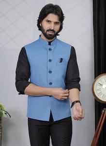 Chaleco de Hombre de Primera Calidad en Color Claro, Ideal para Bodas, Ropa de Negocios y Uniformes Corporativos, Disponible para Exportación - Product Image 2