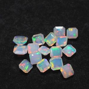 Grade AAA Cut Ethiopien Naturel Opale Multi-Feu Carré Radiant Cut Opal Gemstone Luxe Facettes Bijoux en vrac - Product Image 1