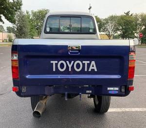 VOITURES D'OCCASION 1997 Toyota Hiluxx _ 4x4 - Product Image 2