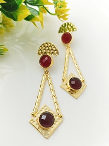 Exquisitos pendientes colgantes de piedra de ágata chapados en oro para bodas y fiestas - Product Image 2