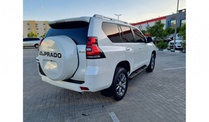 Toyota Prado 2018 Usado, Color Blanco, Automático, 5 Plazas, con Tracción en las Cuatro Ruedas, Asientos de Cuero, Control de Crucero Adaptativo, Precio Accesible - Product Image 3