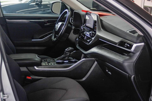 T0 Y3ta High Lander 2024 2.0T 5 places Volant à gauche Sièges en cuir Caméra de recul Écran tactile Phares au xénon Occasion État excellent US Euro - Product Image 6