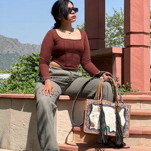 มาใหม่ล่าสุด Western Cowhide ขนสัตว์หนัง Fringe กระเป๋าสไตล์มือเครื่องมือแกะสลักกระเป๋าร้อนขายกระเป๋าสําหรับสตรีหลายใช้ - Product Image 2