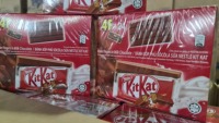 Mejores ventas KitKat 4F 35g barra de chocolate sabor a leche dulce con mejor precio al por mayor AluFoil empaquetado galleta caramelo ingredientes