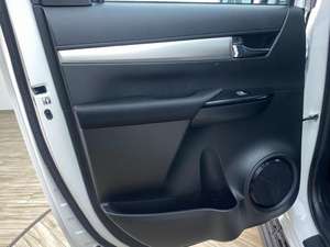 TOYOTA HILUX - Product Image 3
