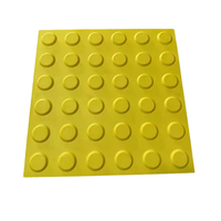Dalles Tactiles Auto-Adhésives Antidérapantes Imperméables Jaunes 300x300 mm – Dalles de Signalisation en PVC Antidérapant Auto-Adhésives