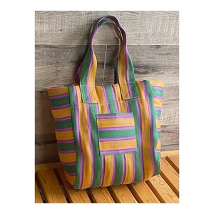 Sacs fourre-tout en nylon rayés (jaune rose) écologiques personnalisés en gros avec logo imprimé pour les voyages, la plage et le shopping - Product Image 3