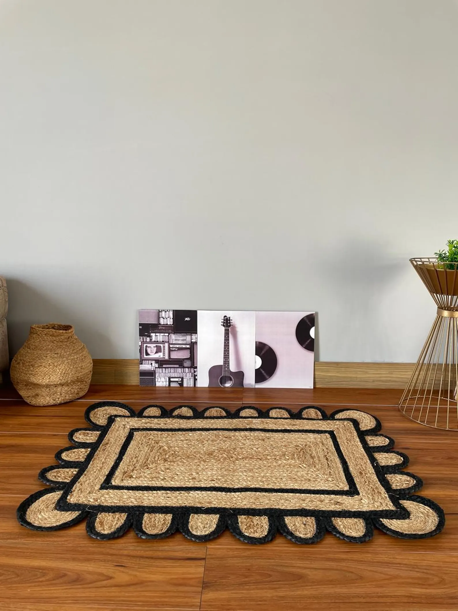 Identique à l'image