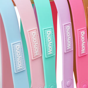 Accessori eleganti Hanyang per animali domestici impermeabili e comodi guinzagli per cani in PVC colorati personalizzati e gancio forte - Product Image 4