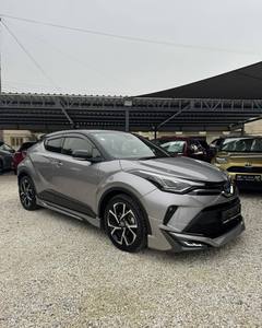Gran Oferta <span class=keywords><strong>2022</strong></span> para CHR 1.8 Híbrido Diésel, Transmisión Automática, HATCHBACK con Asientos de Cuero y Techo Corredizo, Envío a Todo el Mundo - Product Image 1