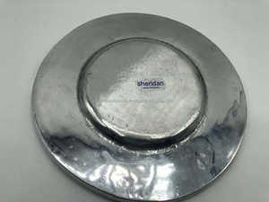 Grands sous-verres en métal de qualité supérieure avec un design élégant, parfaits pour les dessus de table d'hôtel et de restaurant, articles de fournitures pour la maison - Product Image 5